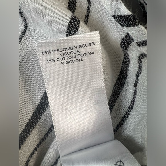 Lucky Brand button front soft linen shirt with roll tab sleeves - Picture 6 of 11